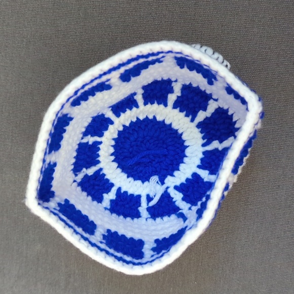 Handmade Starwars R2-D2 Crochet Baby Hat - Picture 3 of 3